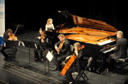 Das Klavierduo Graf-Duskova mit dem Teschner-Quartett im Stadttheater Fürth